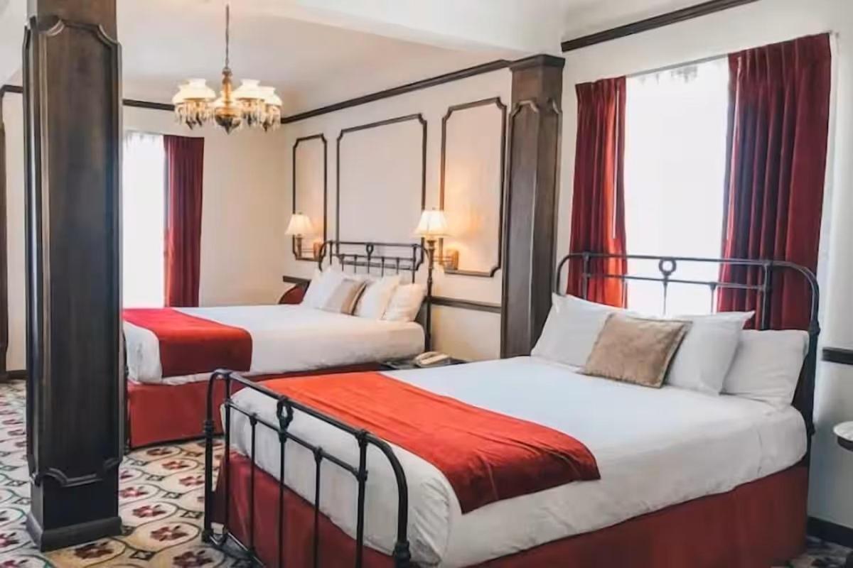 Mizpah Hotel Tonopah Bagian luar foto