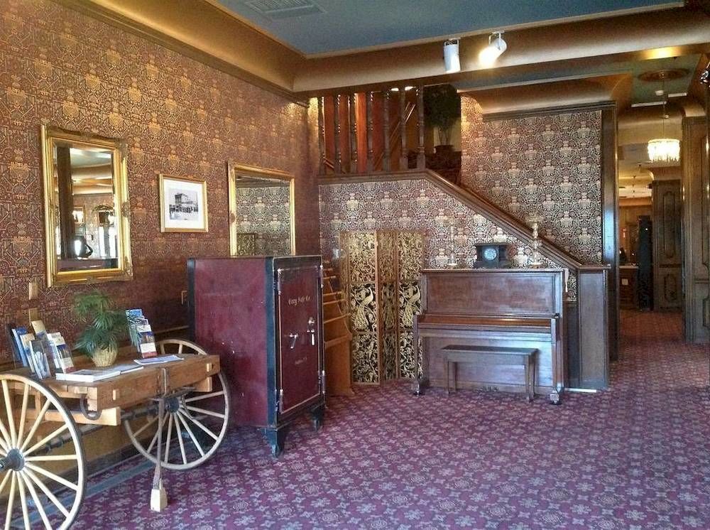 Mizpah Hotel Tonopah Bagian luar foto